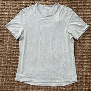 Lululemon Men's Performance Tee Light Gray Short Sleeve XL Soft Missing Tag